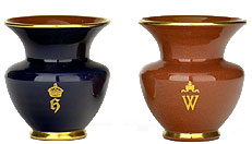 Picture: 2 small vases