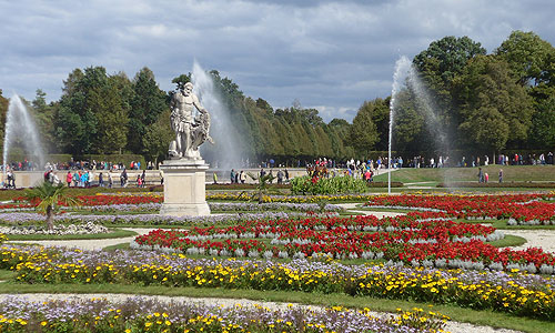 Flower parterre of the New Palace