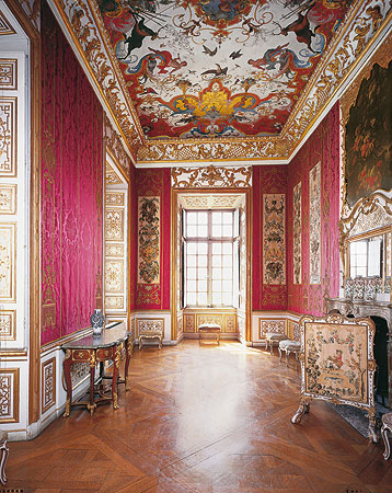 Picture: Red Cabinet