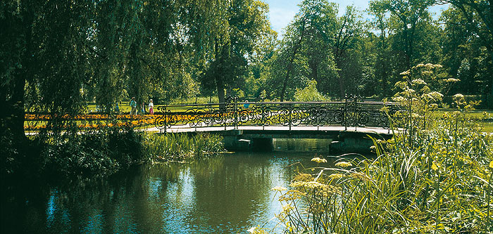 Picture: Canal bridge