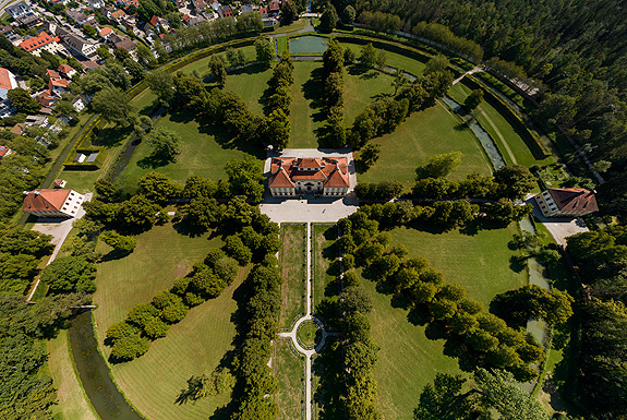 Picture: Ring canal round Schloss Lustheim