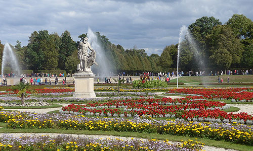 Blumenparterre des Neuen Schlosses