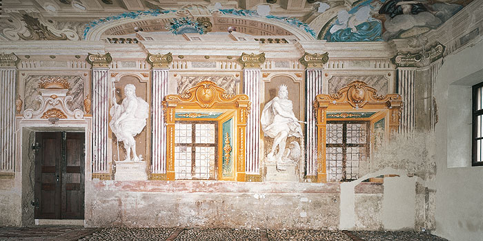 Picture: Beautiful Stable, interior