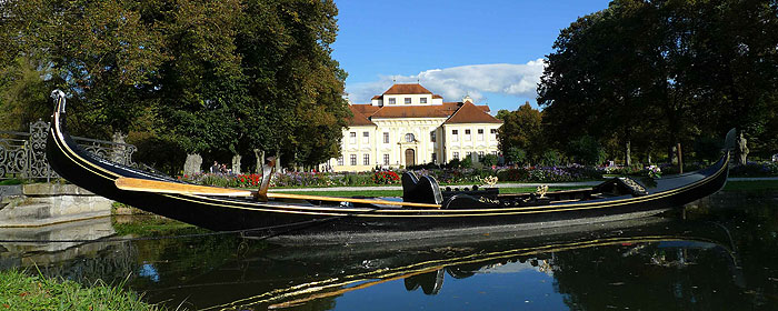 Picture: Gondola on the central canal of the Schleißheim court garden